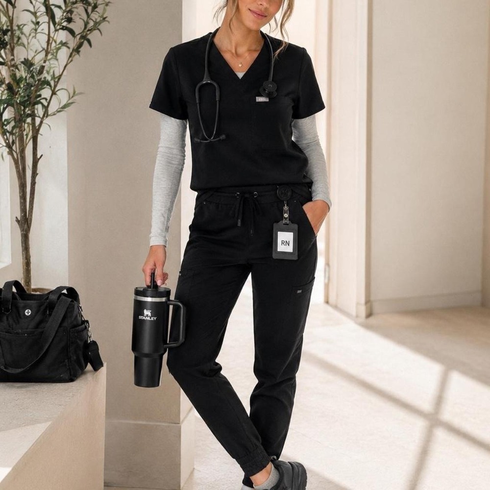 Clove Alto Women's All Black Nursing Sneakers - Picture 8 of 8